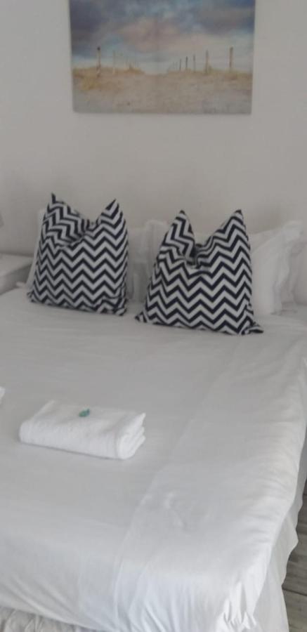 1 Cormoran Appartement Durban Buitenkant foto